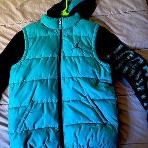 green jacket/vest jordan size XL